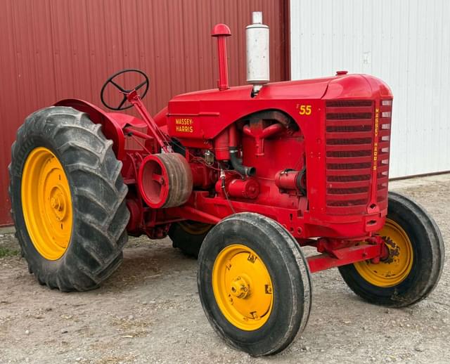 Image of Massey-Harris 55 equipment image 2