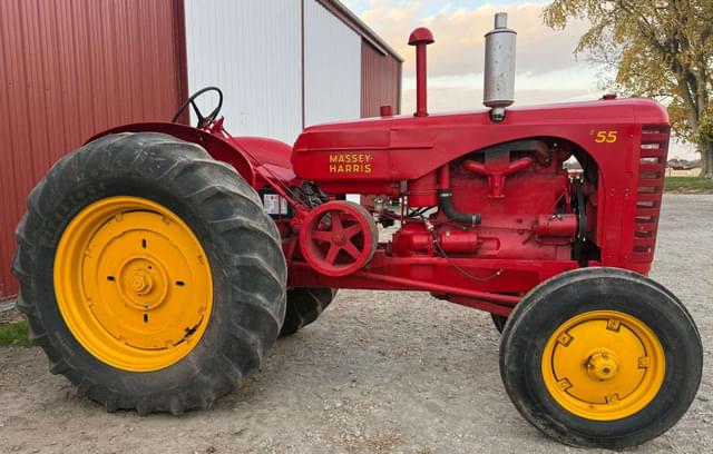 Image of Massey-Harris 55 equipment image 3