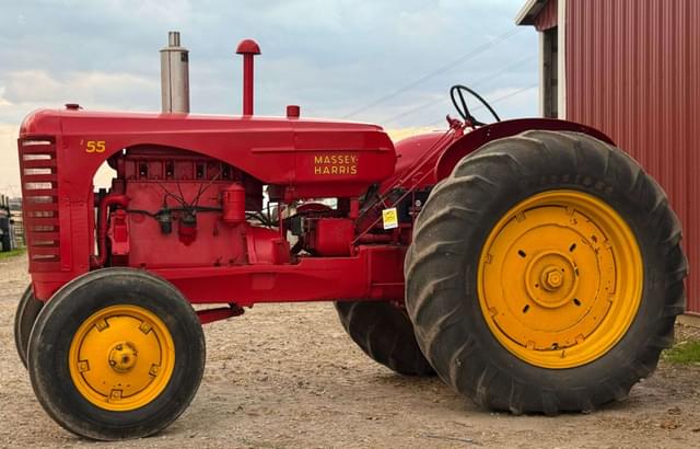 Image of Massey-Harris 55 equipment image 1