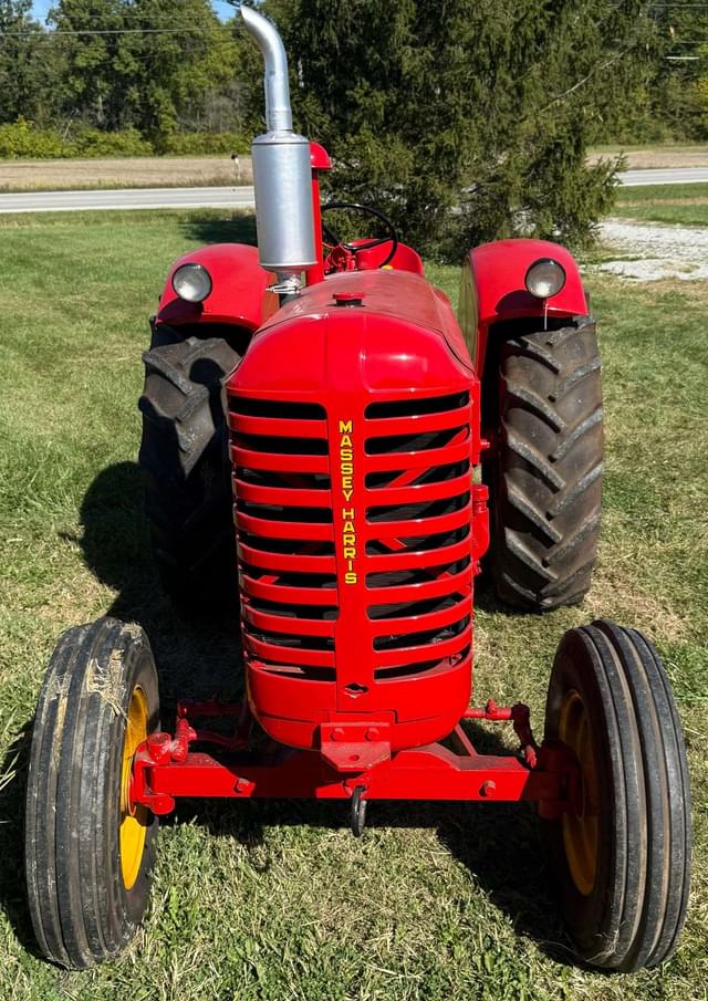 Image of Massey-Harris 55 equipment image 4