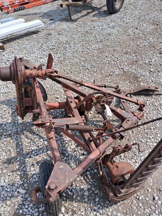 Image of Massey-Harris RM89 equipment image 3
