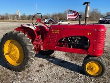 Main image Massey-Harris 81