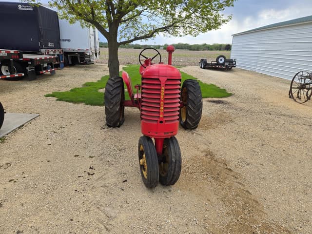 Image of Massey-Harris 81 equipment image 3