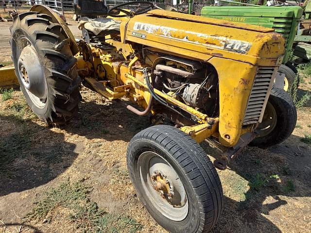 Image of Massey Ferguson 202 equipment image 1