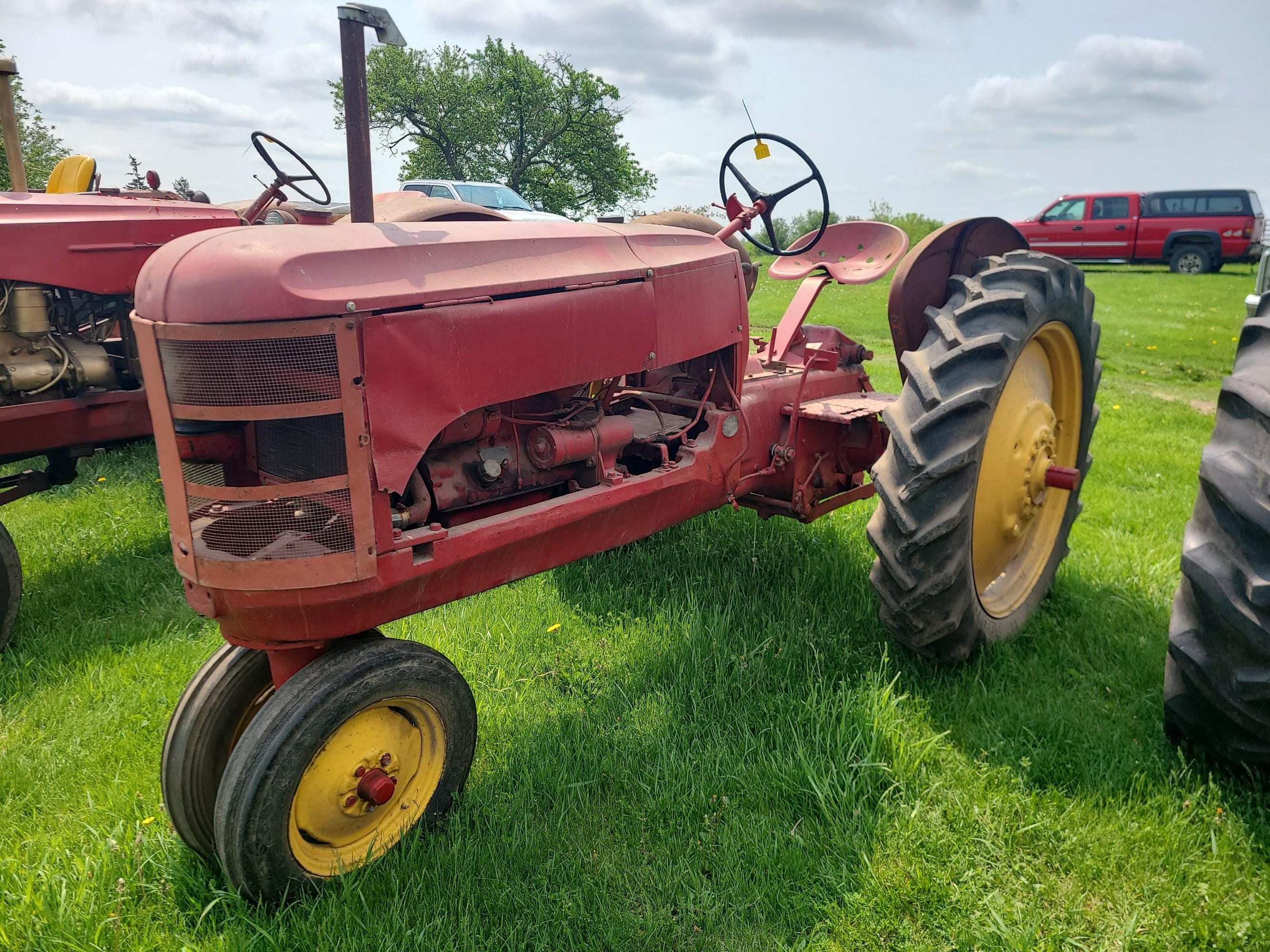 Main image Massey-Harris 101 Junior