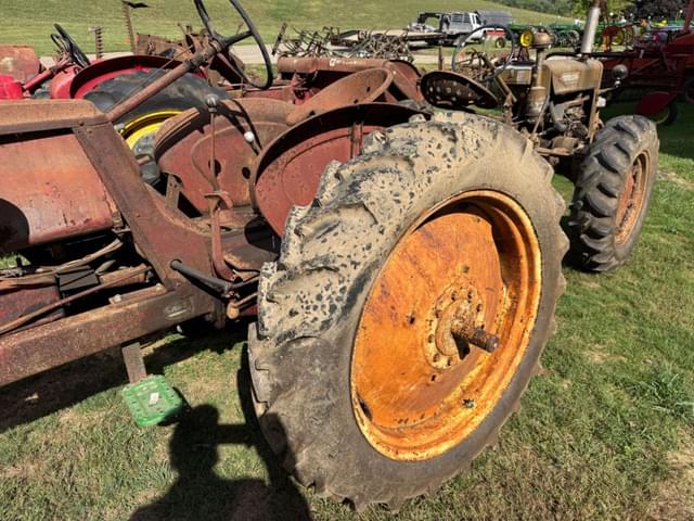 Image of Massey-Harris 22 equipment image 3