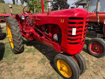 Main image Massey-Harris 33