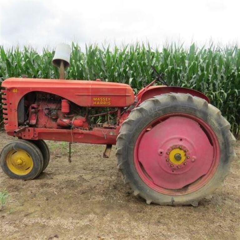 Main image Massey-Harris 44