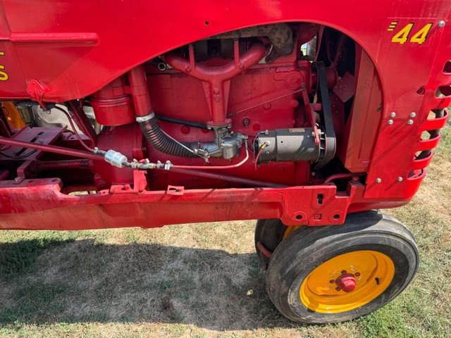 Image of Massey-Harris 44 equipment image 1