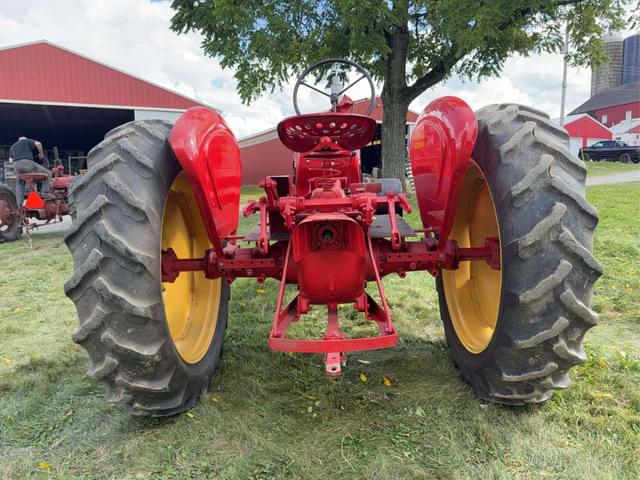 Image of Massey-Harris 101 Super equipment image 4