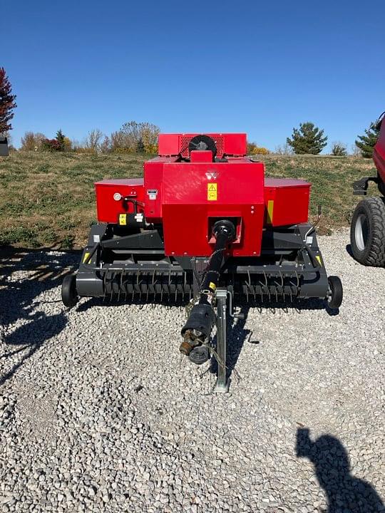 Image of Massey Ferguson 1840 equipment image 4