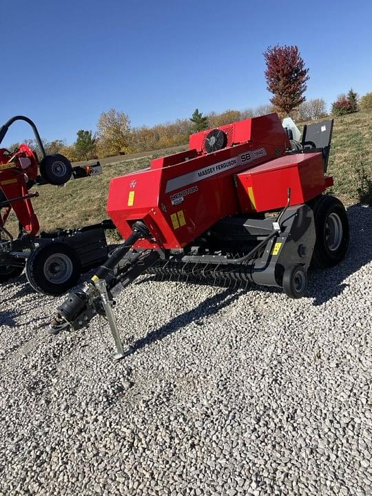 Image of Massey Ferguson 1840 equipment image 1