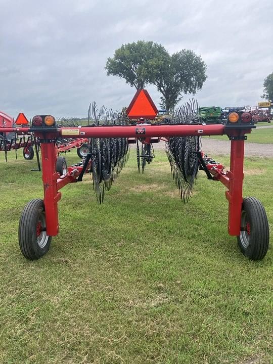 Image of Massey Ferguson 3983 equipment image 4