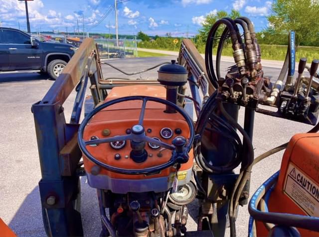 Image of Massey Ferguson 1505 equipment image 4