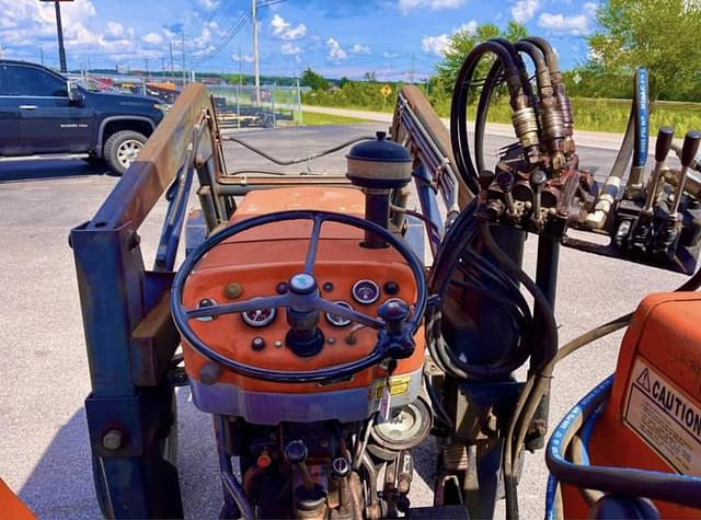 Image of Massey Ferguson 1505 equipment image 4
