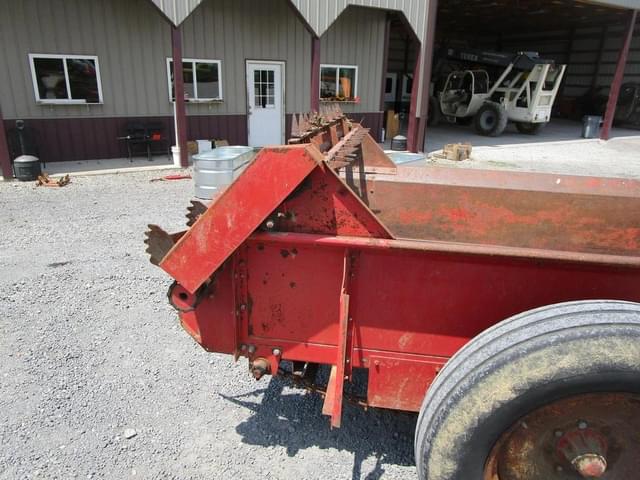 Image of Massey Ferguson 160 equipment image 4