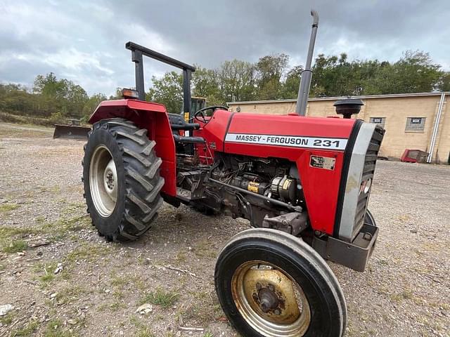 Image of Massey Ferguson 231 equipment image 4