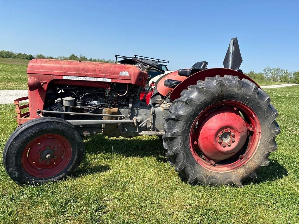 Massey Ferguson 35 Equipment Image0
