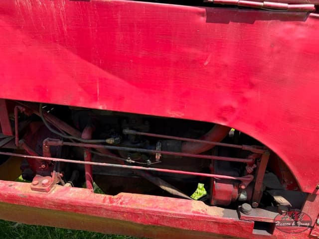 Image of Massey-Harris 101 Junior equipment image 2