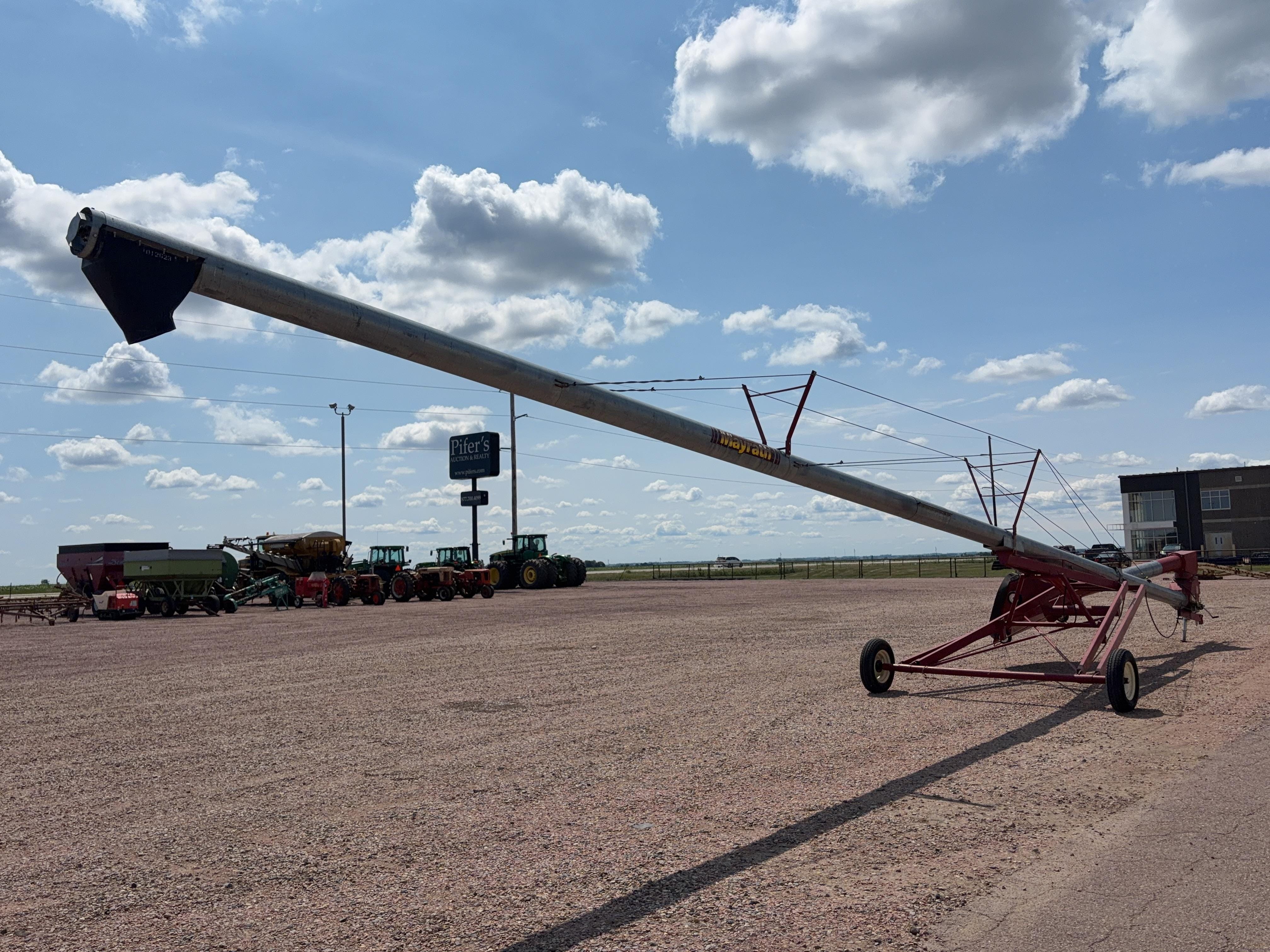Mayrath 10x61 Equipment Image0
