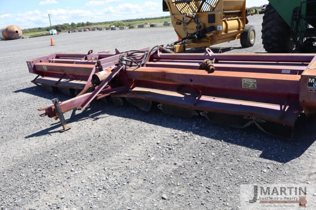 M-C 2408 Equipment Image0