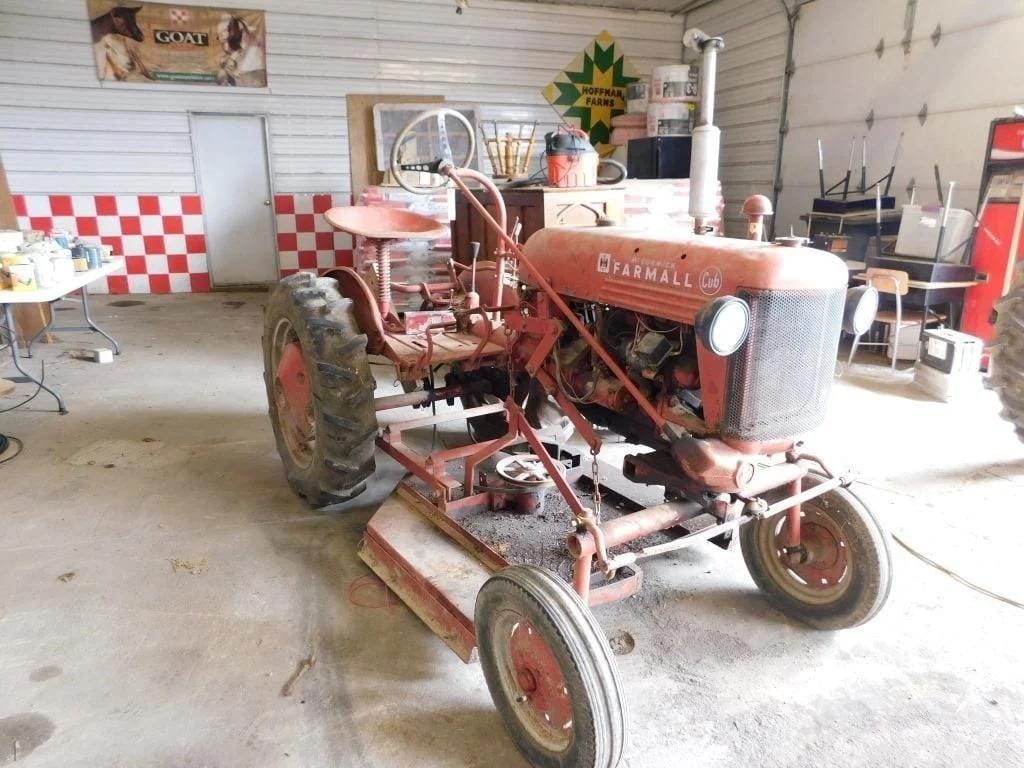Main image Farmall Cub