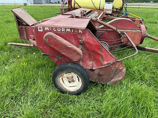 Image of McCormick 46 equipment image 2