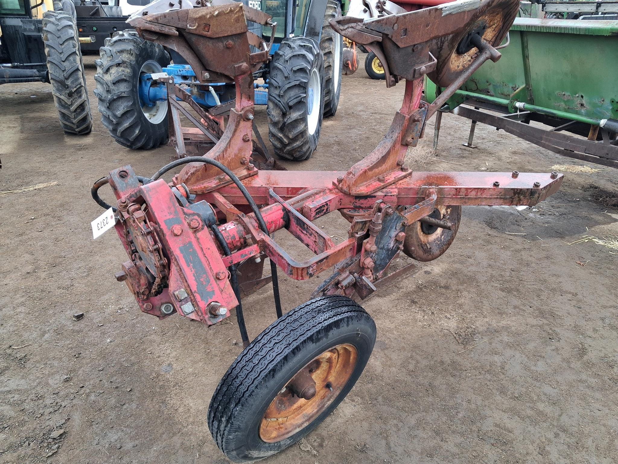 McCormick 512 Equipment Image0