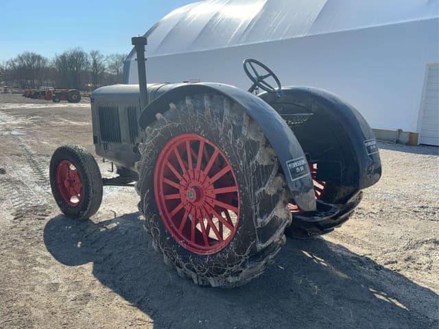 Image of McCormick-Deering 15-30 equipment image 4