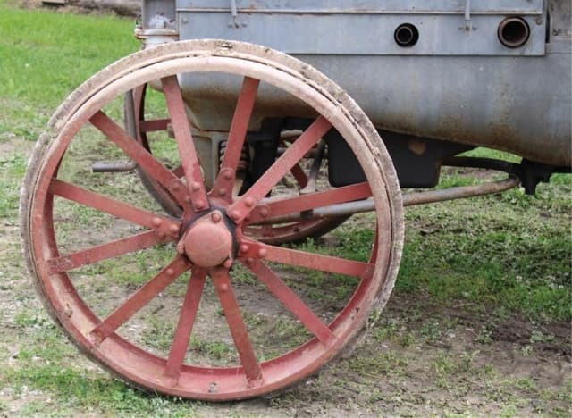 Image of McCormick-Deering 15-30 equipment image 3