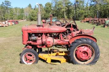 Main image Farmall B
