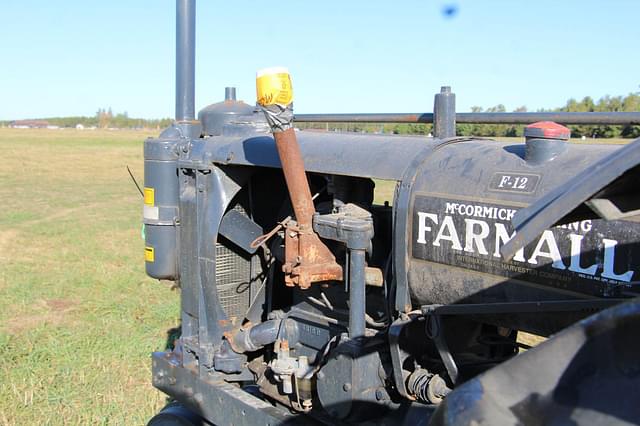 Image of Farmall F-12 equipment image 1