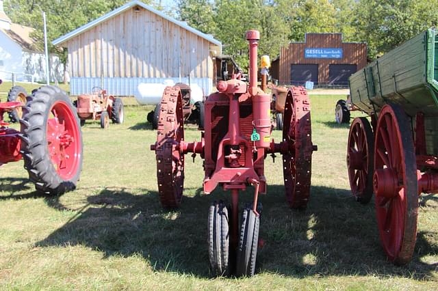 Image of Farmall F-14 equipment image 2