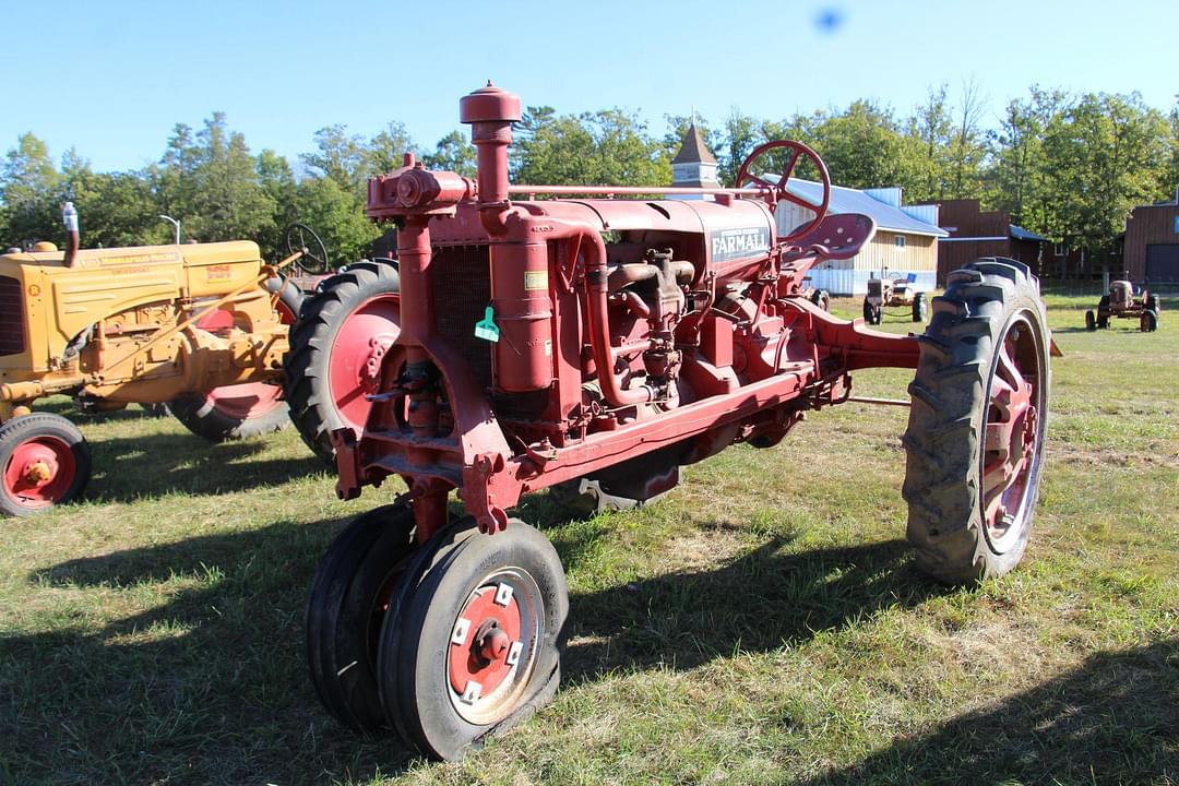 Image of Farmall F-20 Primary image