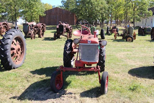 Image of Farmall Cub equipment image 1