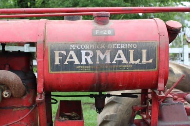 Image of Farmall F-20 equipment image 3