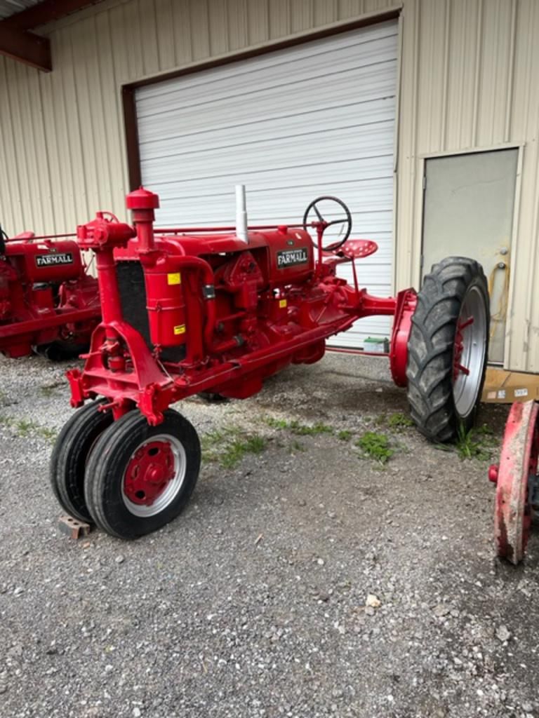 Main image Farmall F-30