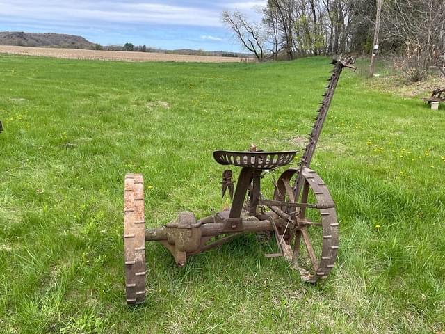 Image of McCormick-Deering No. 7 equipment image 4
