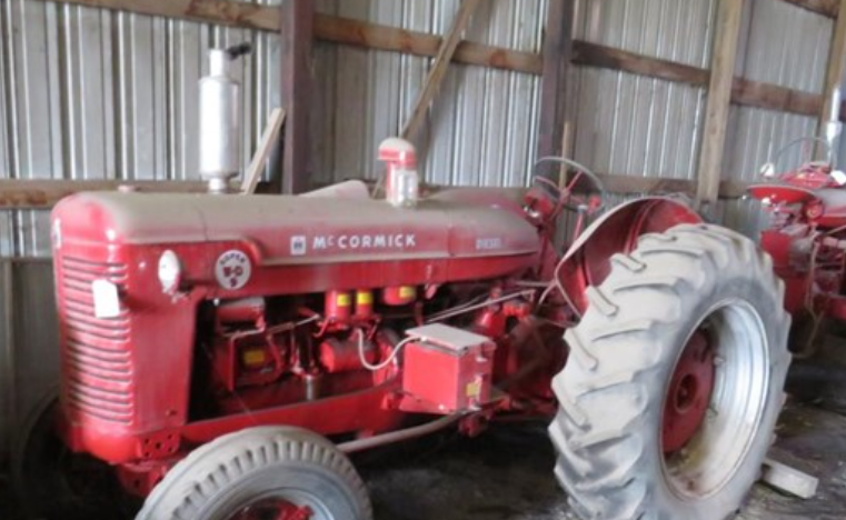 Main image McCormick-Deering Super WD-9