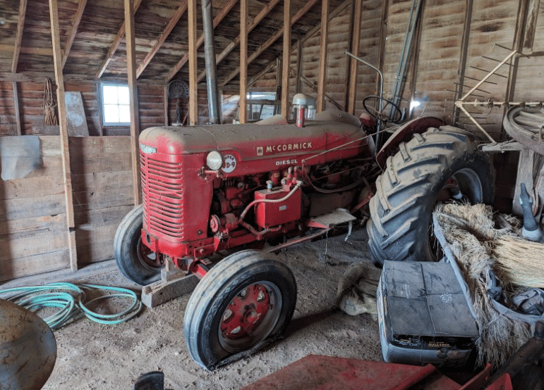 Main image McCormick-Deering Super WD-9