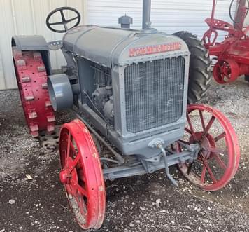 Main image McCormick-Deering 10-20