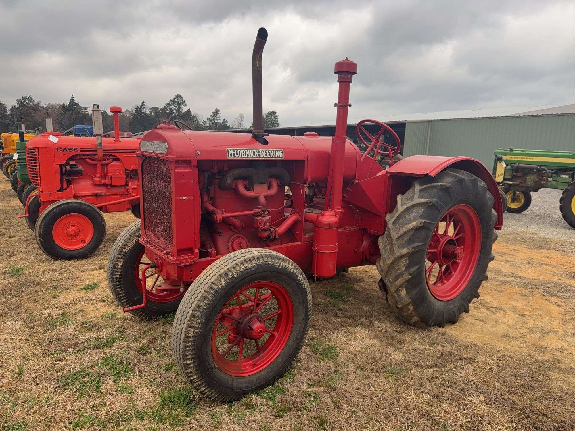 McCormick-Deering W-30 Equipment Image0