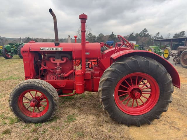 Image of McCormick-Deering W-30 equipment image 1