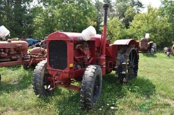 Main image McCormick-Deering W-30