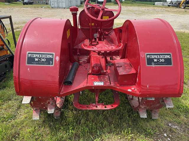 Image of McCormick-Deering W-30 equipment image 4