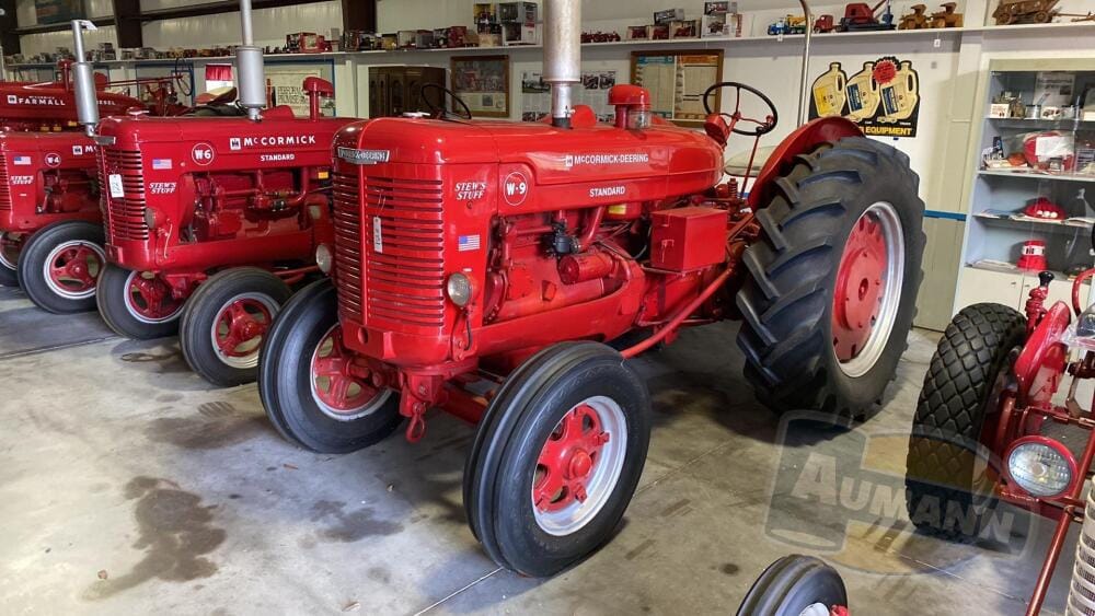 Main image McCormick-Deering W-9