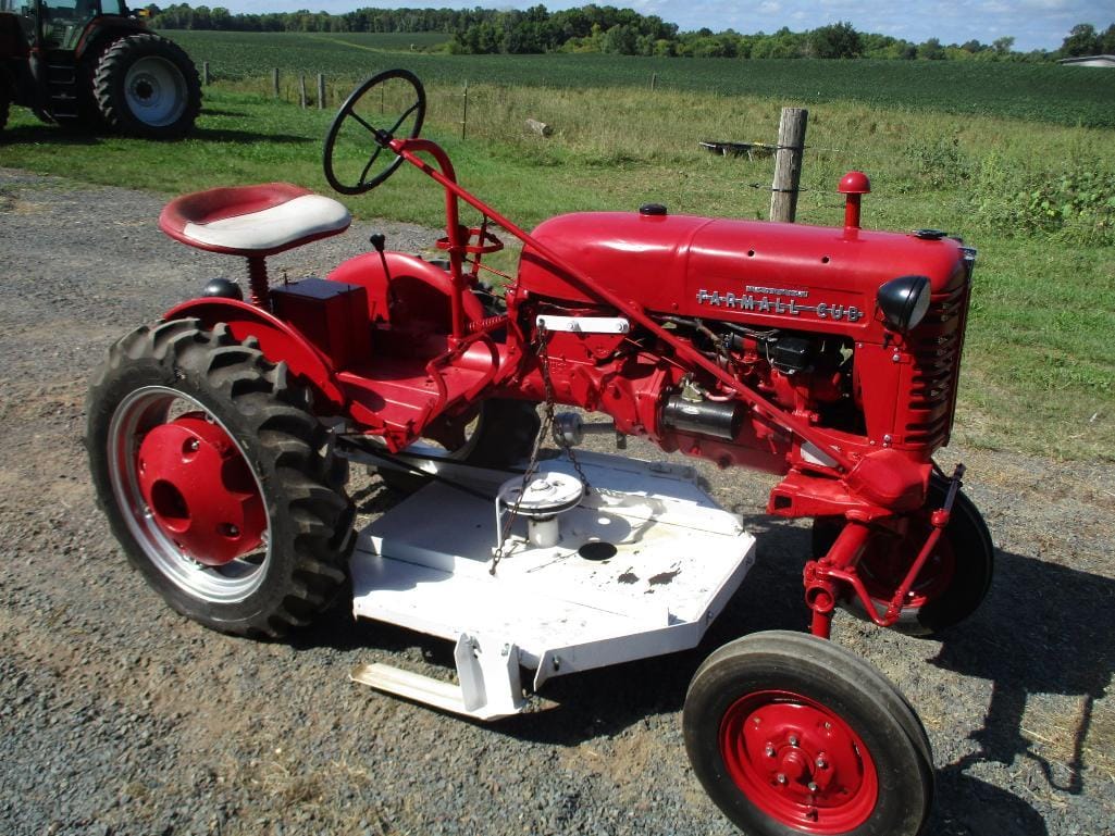 Main image Farmall Cub