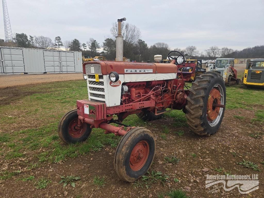 Farmall 560  Equipment Image0