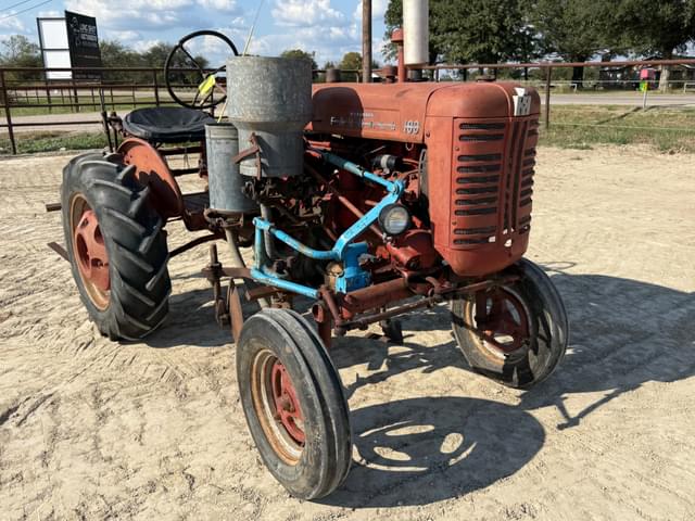 Image of Farmall 100 equipment image 1