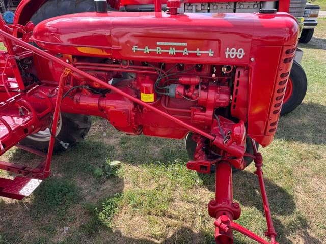 Image of Farmall 100 equipment image 1